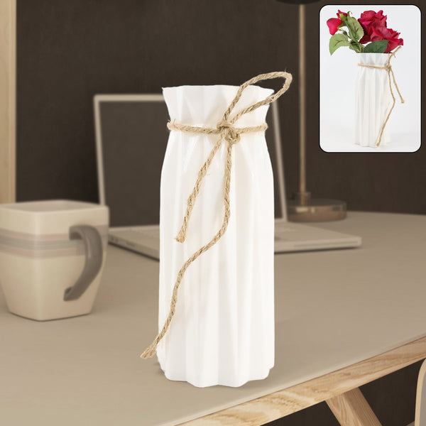 Plastic Vase / Pot - Elegant Design-Ideal Gift for Friends and Family (1 Pc)