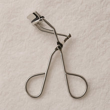 Classic Stainless Steel Eyelash Curler(1 Pc)