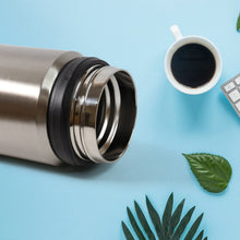 Stainless Steel insulated Vacuum Water Bottle (1000ml)