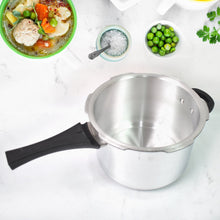 Aluminium Rays Aura Pressure Cookers With Outer Lid (5.5 Litres / 5-Year warranty, ISI Number :- 2347, BIS Number :- CM/L -7600164310