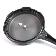 Aluminium Rays Black Beauty Pressure Cookers With Outer (5.5 Litres / 1-Year warranty, ISI Number :- 2347, BIS Number :- CM/L -7600164310