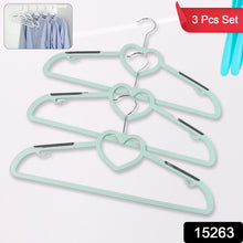 Plastic Clothes Hangers, Slim & Durable Space-Saving Hangers (3 Ps)
