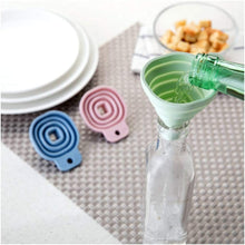 Flexible Silicone Foldable Kitchen Funnel for Liquid / Powder Transfer Hopper Food (Small)